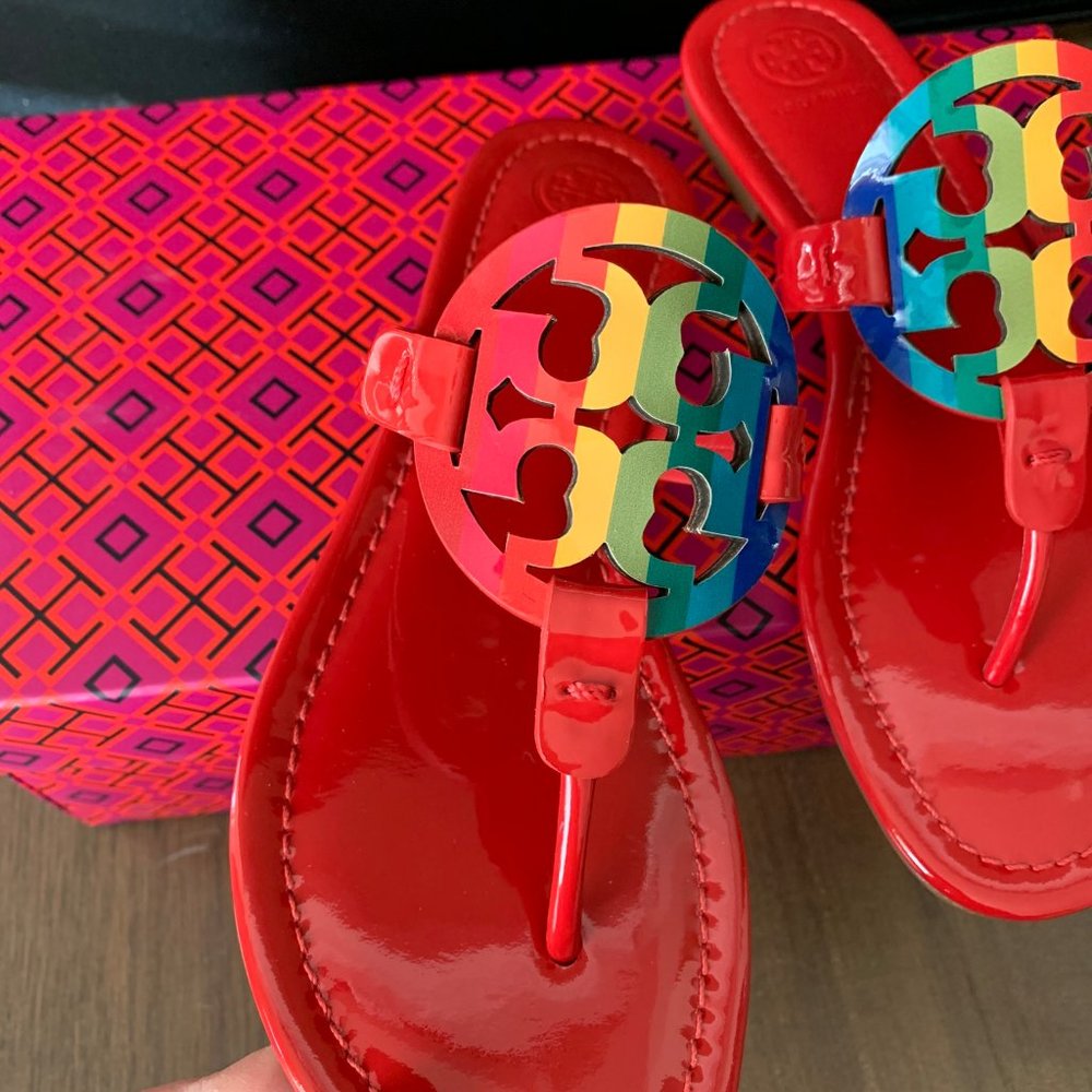 NIB TORY BURCH Miller Rainbow Logo Flat Sandal - Picture 5 of 8